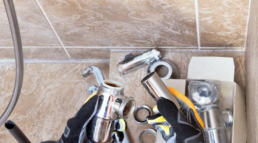 Professional gutter cleaning in Afton, IA